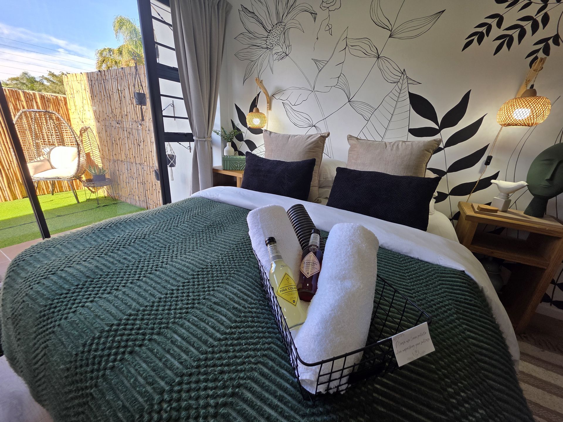 Retreat on 3rd self-catering tiny home in Walmer, Port Elizabeth