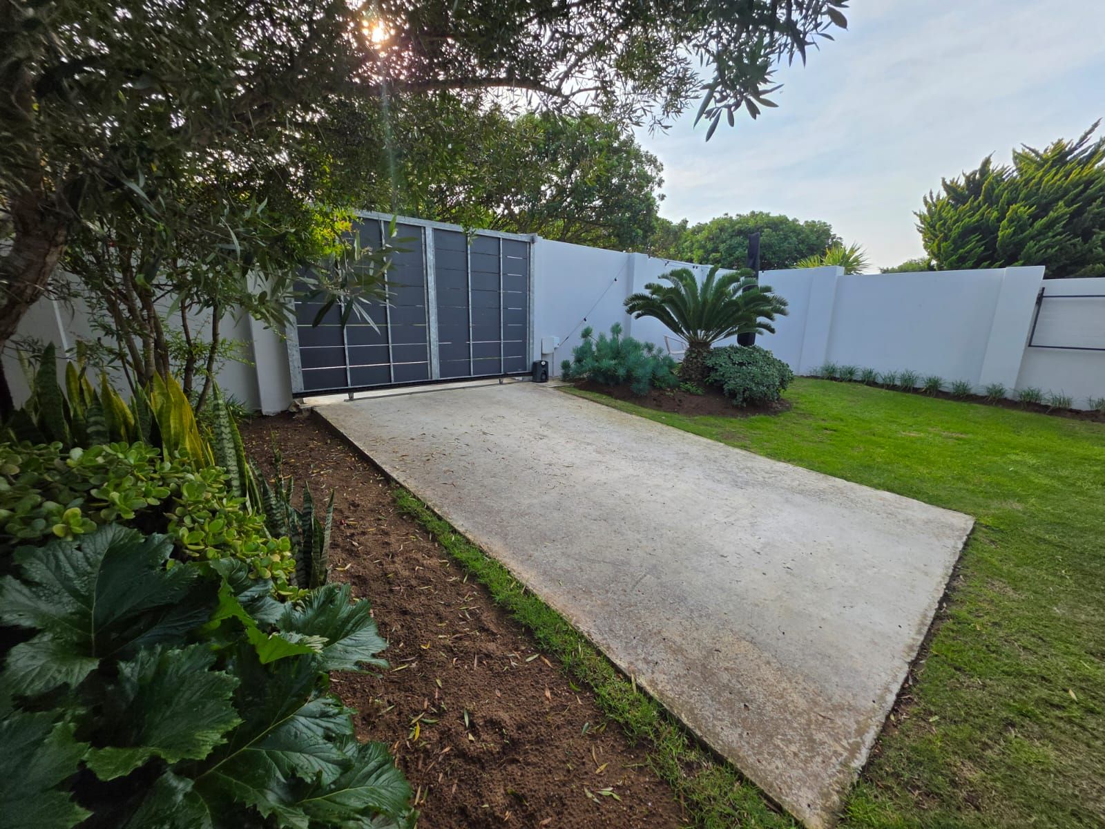 Tiny Home on Broadway self-catering tiny home in Fernglen, Port Elizabeth