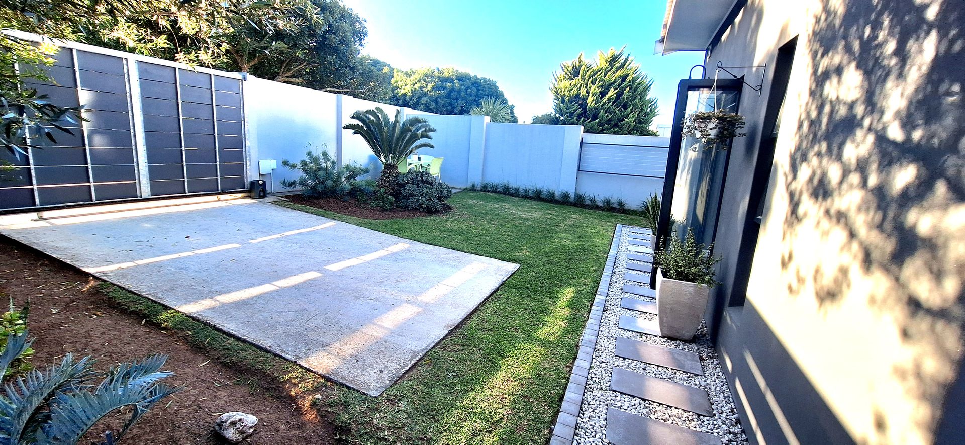 Tiny Home on Broadway – Exterior & Garden, photo 2