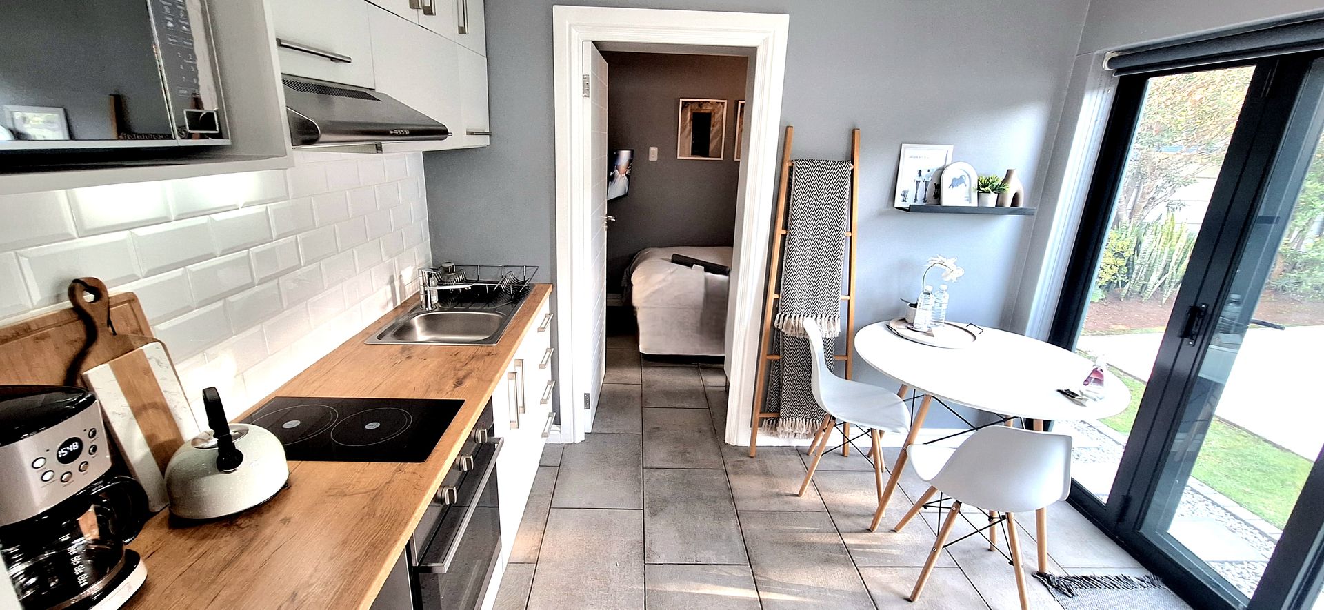 Tiny Home on Broadway – Living Area, photo 3