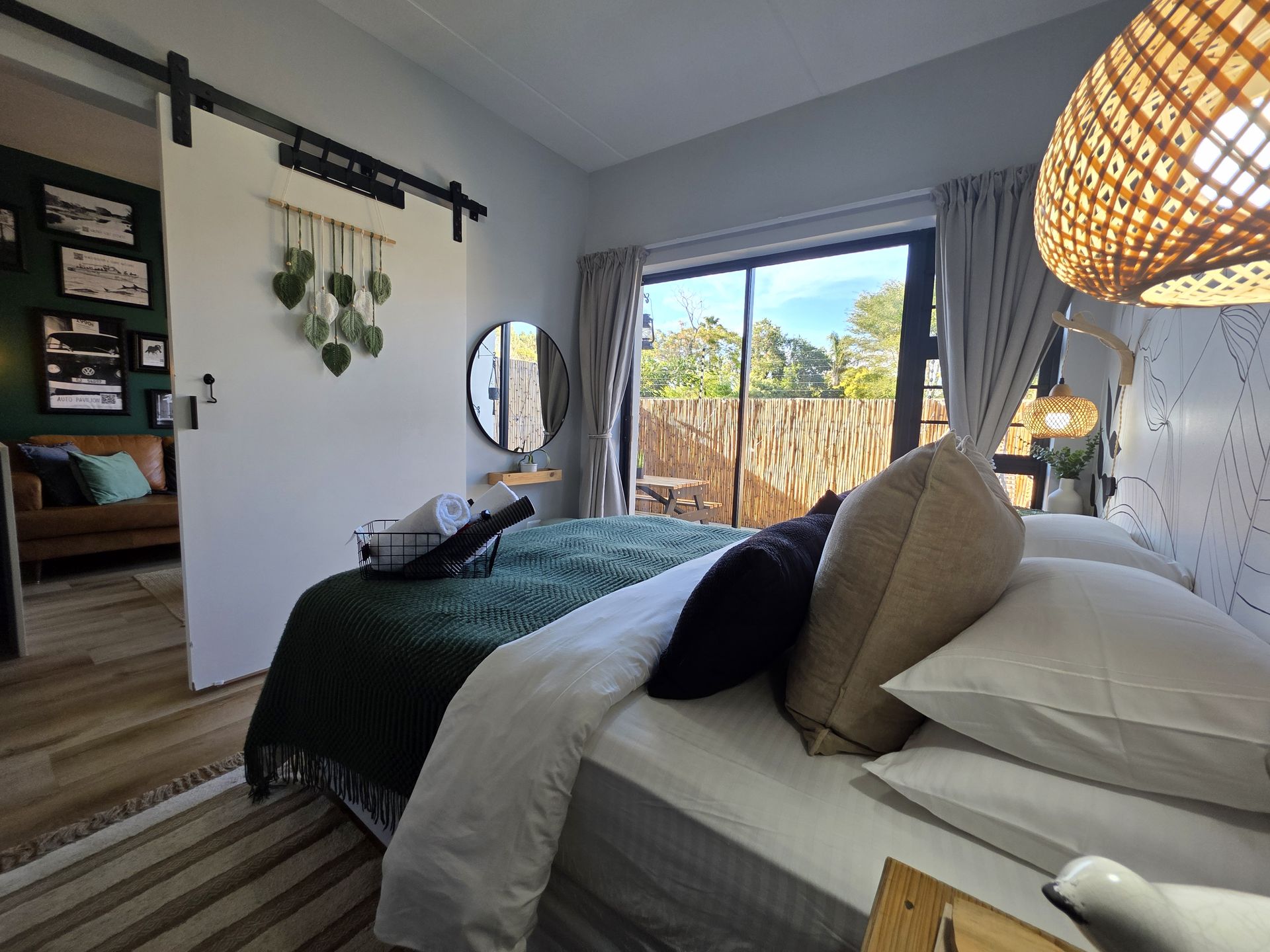 Retreat on 3rd – Main Bedroom, photo 5